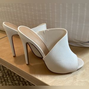 Shoedazzle Charli Heels
